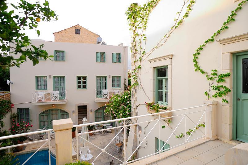 Mythos Suites Boutique Hotel Rethymno  Exterior photo